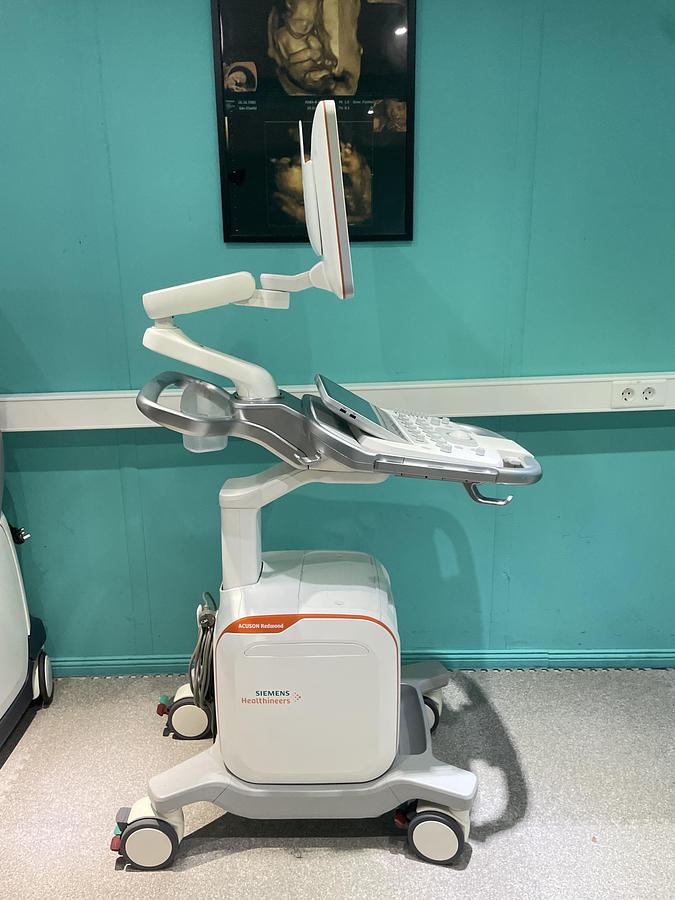 Gebraucht Siemens Acuson Redwood Ultraschallgerät