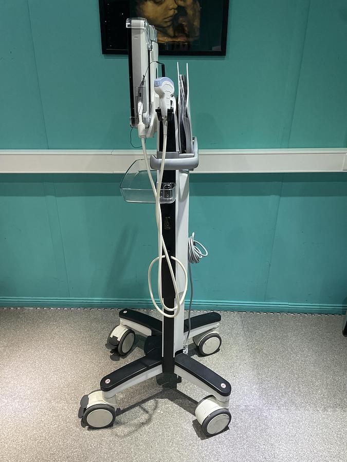 Gebraucht GE Venue 40 Ultraschallgerät mit Konvex Sonde