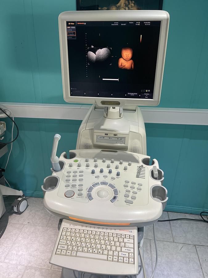 Gebraucht SonoAce X8 Ultraschallgerät mit drei Sonden und Drucker