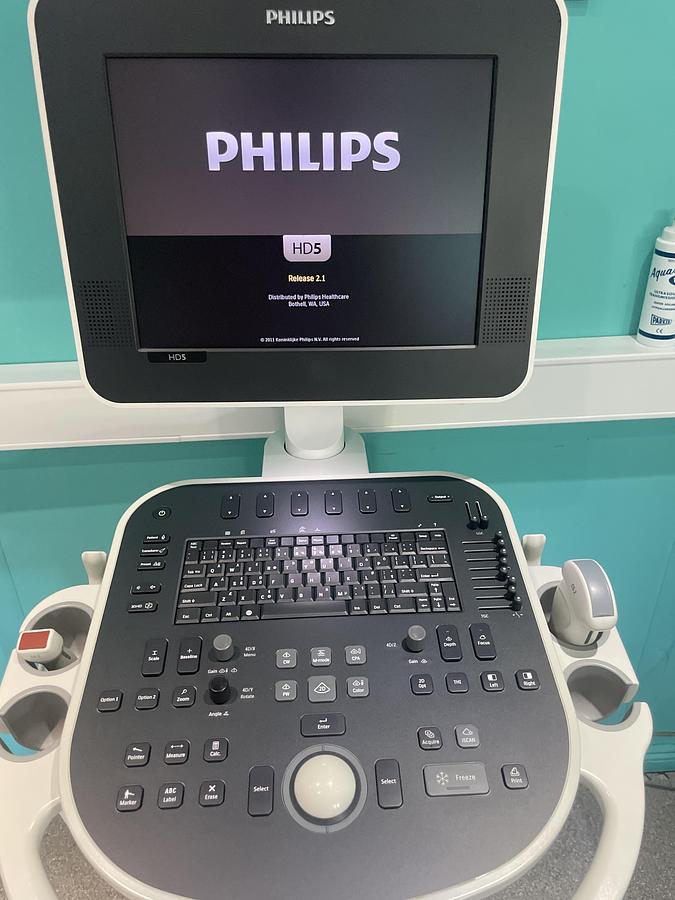 Gebraucht Philips HD5 Ultraschallgerät mit zwei Sonden und Drucker