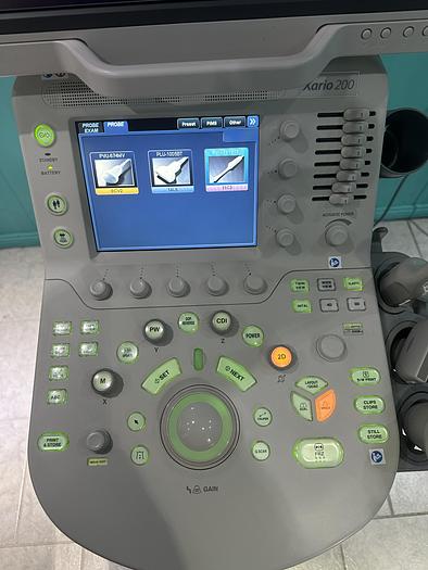 Used Toshiba Xario 200 Ultraschallgerät mit drei Sonden und Drucker 