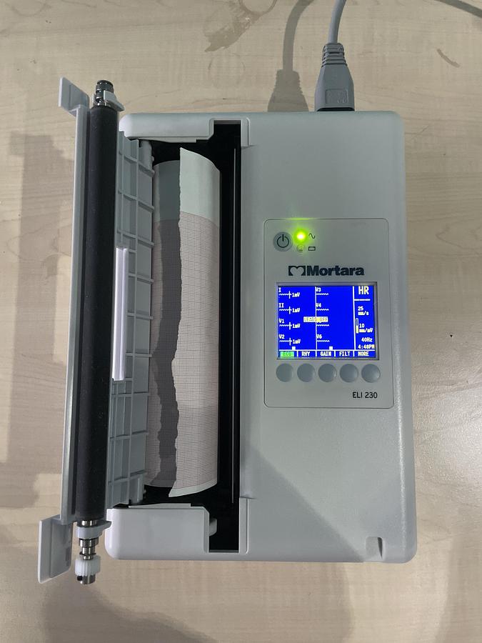 Gebraucht Mortara ELI™ 230 EKG-Gerät 