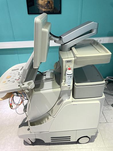 Used Philips iE33 HW G.1  xMatrix Ultraschallgerät mit S5-1 Kardiosonde und Drucker