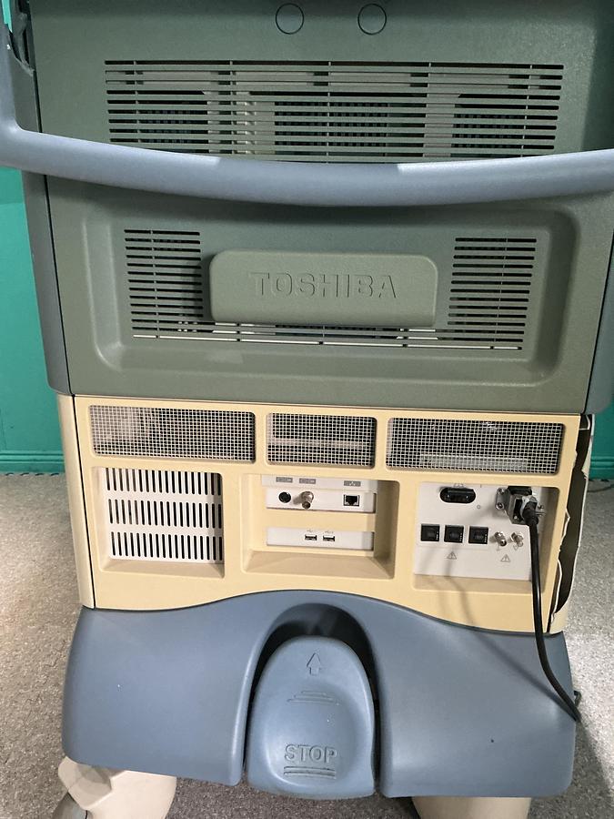 Gebraucht Toshiba iSTYLE Ultraschallgerät mit zwei Sonden 
