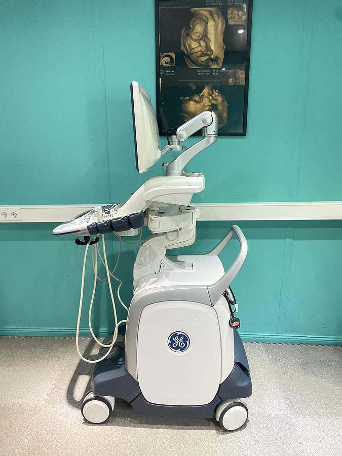 Gebraucht GE LOGIQ E9 Ultraschallgerät mit 2 Sonden und Drucker