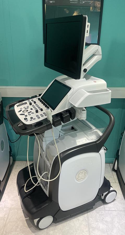 Gebraucht GE Vivid E95 V204 Ultraschallgerät mit M5Sc-D Kardiosonde