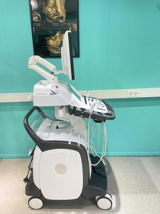 Gebraucht GE Vivid E95 v202 Ultraschallgerät mit zwei Sonden