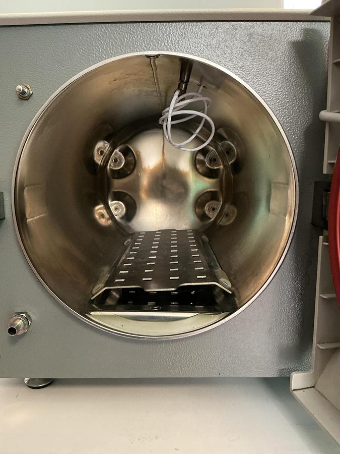 Gebraucht Tuttnauer 2540 Dampfsterilisator