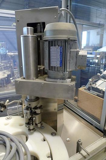 Used 1998 Comas FC7-C capper / sealing machine