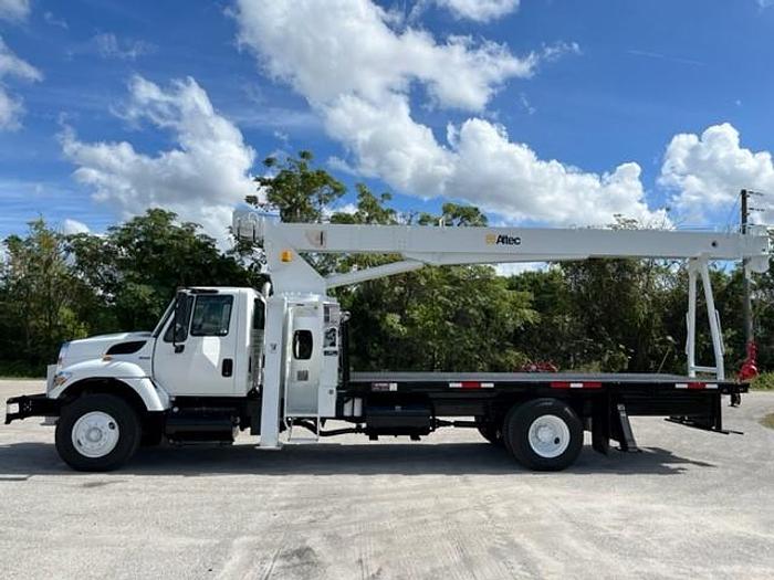 Used Altec AC-18 18 Ton Crane on 2008 International 7300 Reg Cab Flatbed Truck - C57532