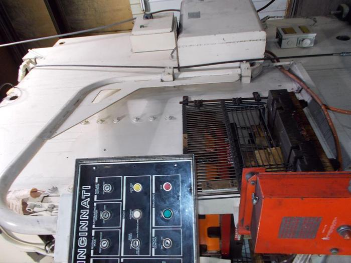 Used 110 TON CINCINNATI HYDRAULIC GAP FRAME PRESS