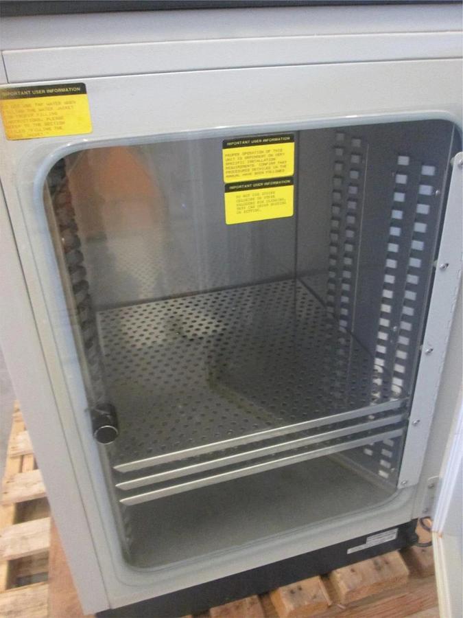 Used FORMA SCIENTIFIC, MODEL 3154, WATER JACKETED INCUBATOR, Used