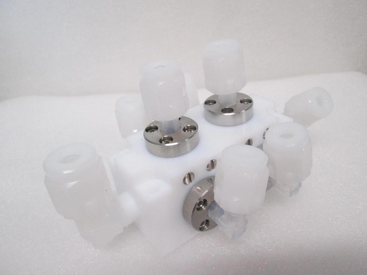 Manifold 3/8" Assy, 1102589, New