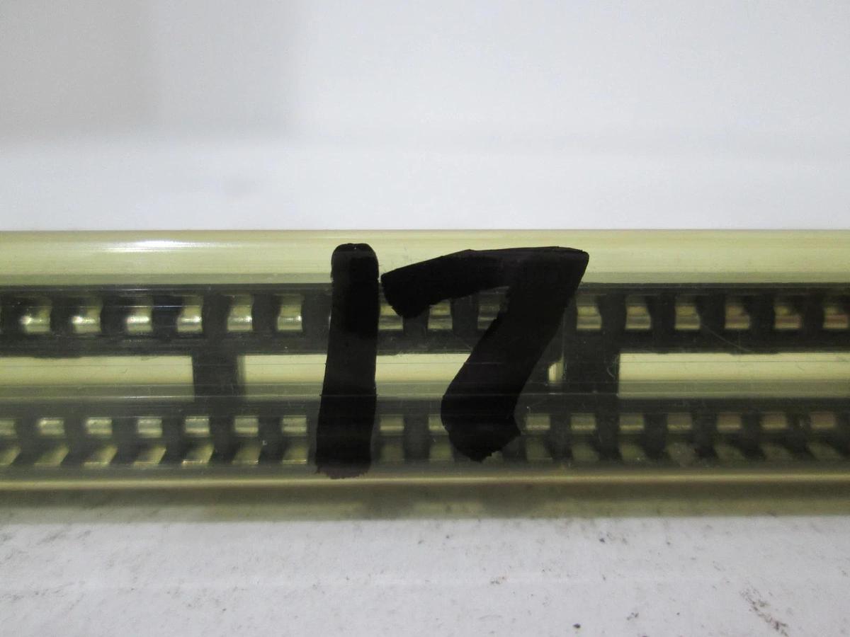 DF Sales Company, 28 POS. 300 DL OFRM IC SKT, New, Lot of 17