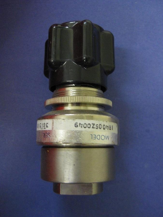 Used Veriflo IR400SZ0049 Regulator, Used
