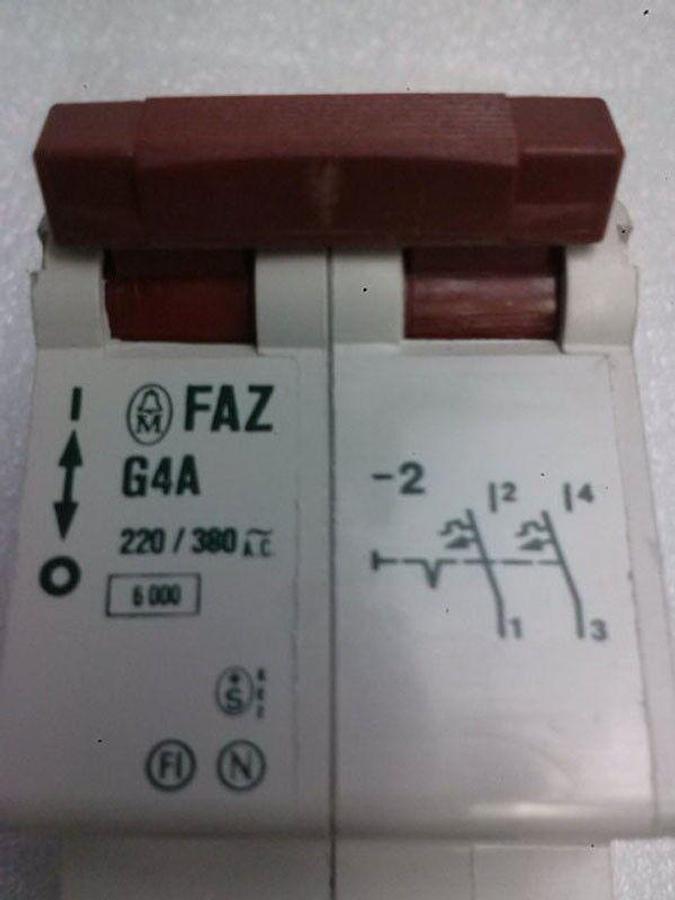 Used Klockner Moeller FAZ-G4A-2 Mini Circuit Breaker 2P 220/380VAC 4A,NEW Lot of 4
