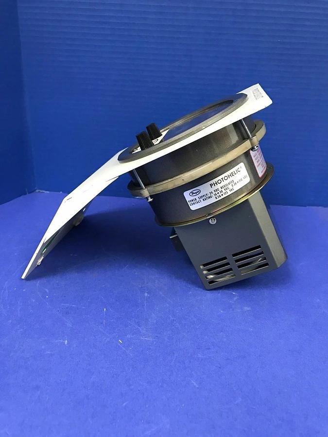 Used Dwyer 3000MR Photohelic Gauge 0-50mm / 0-0.5kPa Water, w/ Mounting Panel Used