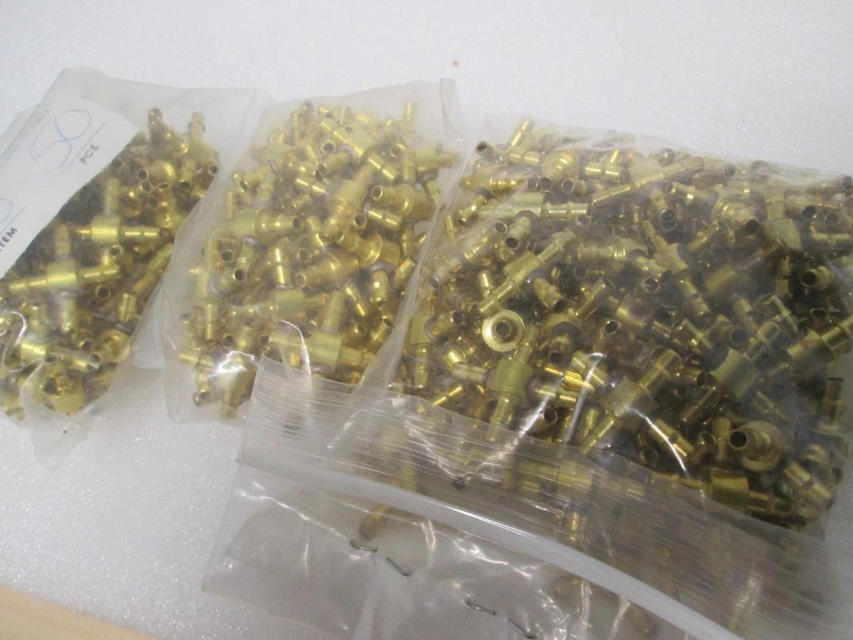 Mem-Co, Inc., 4-Way Fitting, 206-999-001, New, Lot of 200