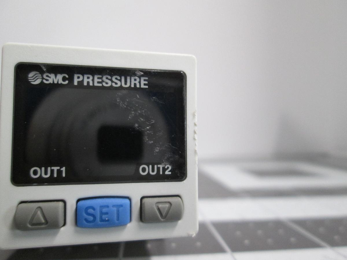 Used SMC PSE300 Remote Type Digital Pressure Sensor Controller Display Monitor