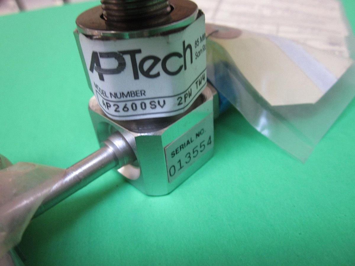 High Purity Gas Stick 12-1/2" Face to Face 1/2"F-VCR Aptech AP1810 Regulator NEW