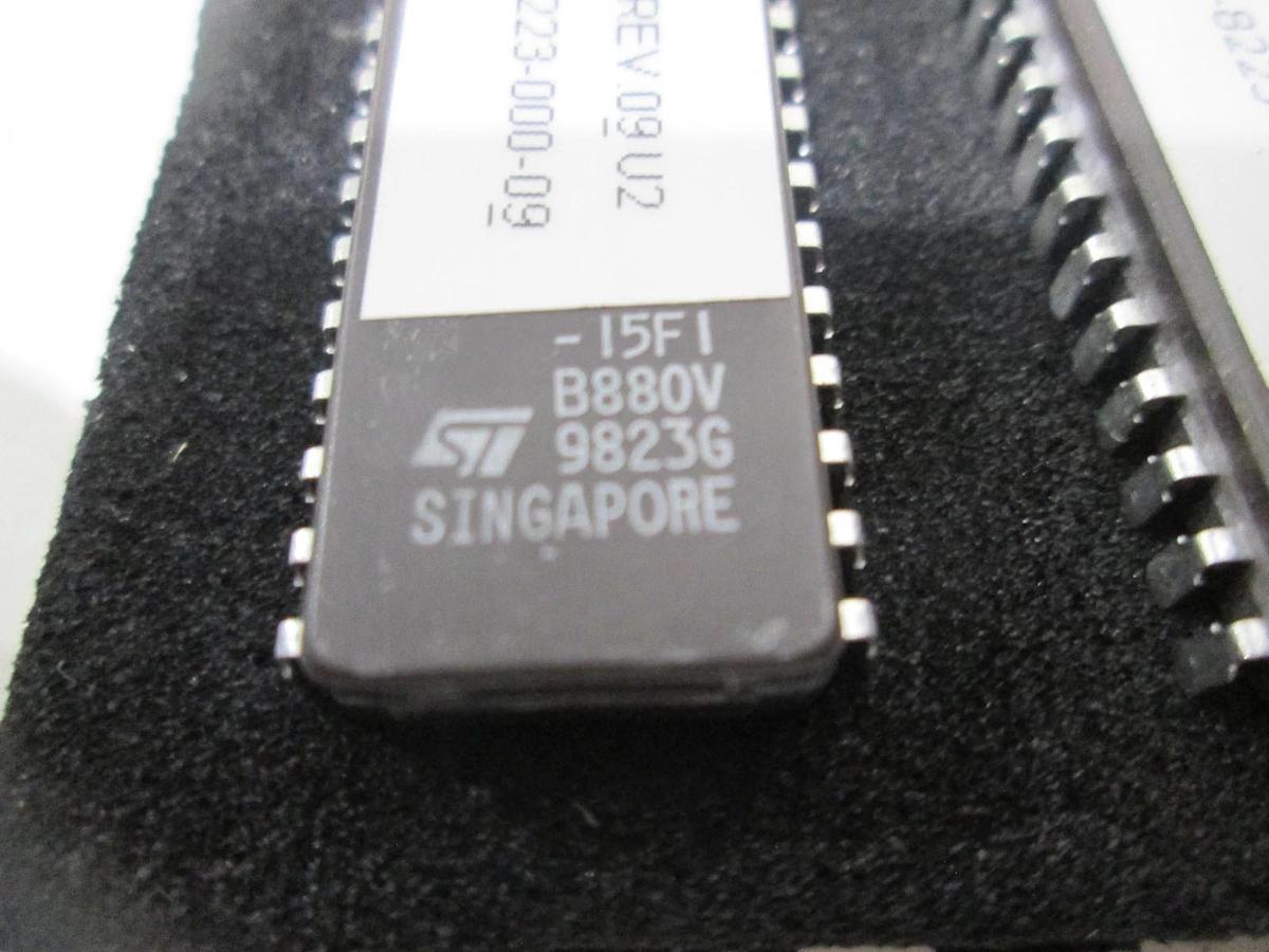 Used Texas Instruments, B880V, 00980-8223-000-09, Integrated Circuit, Used, Lot of 4