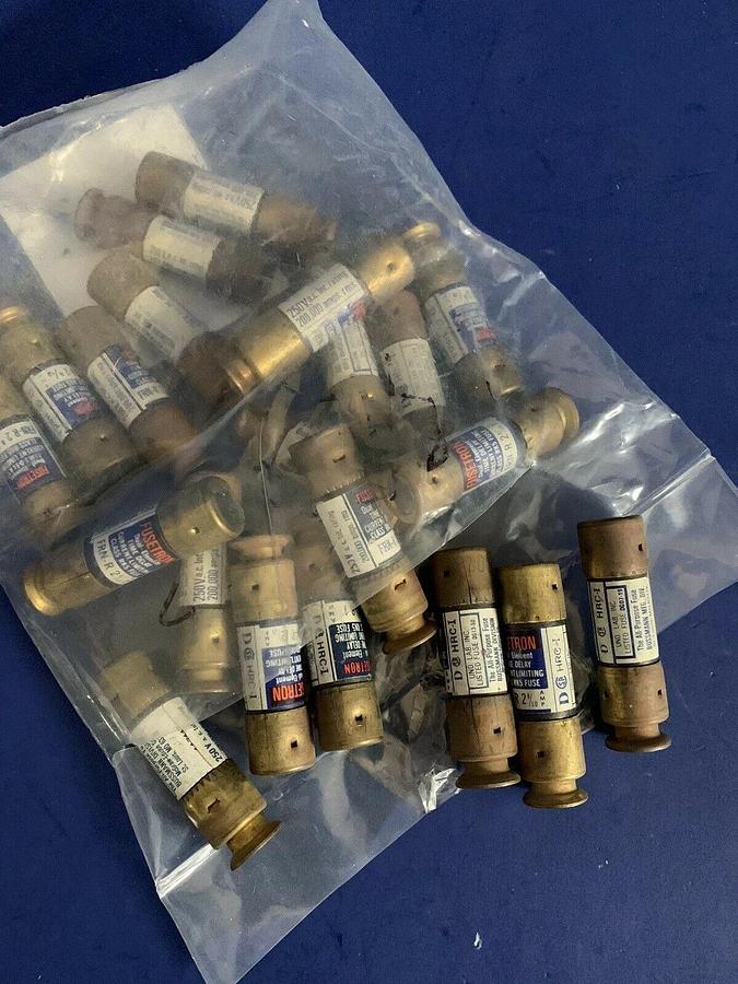 Fusetron FRN-R 2 8/10 Time Delay Current Limiting Fuse 250VAC, Lot of 21