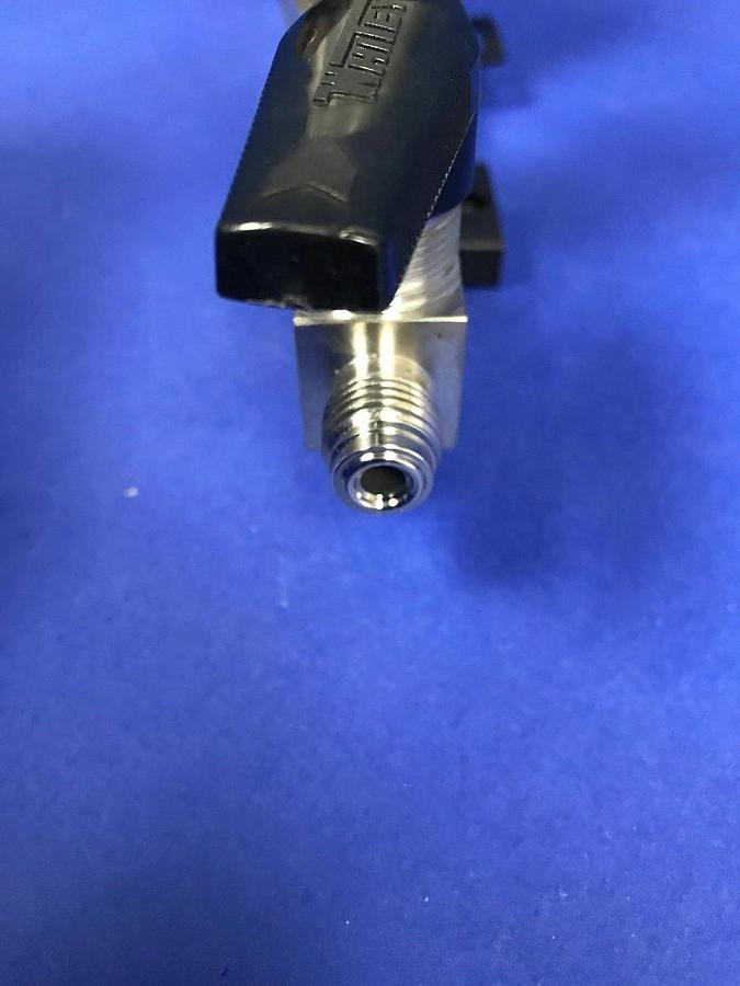 Used Unit UFC-1100 MFC Assy, O2, 400 SCCM w/ SS-4BK-V51-1C & SS-43VCR4 Valves, Used