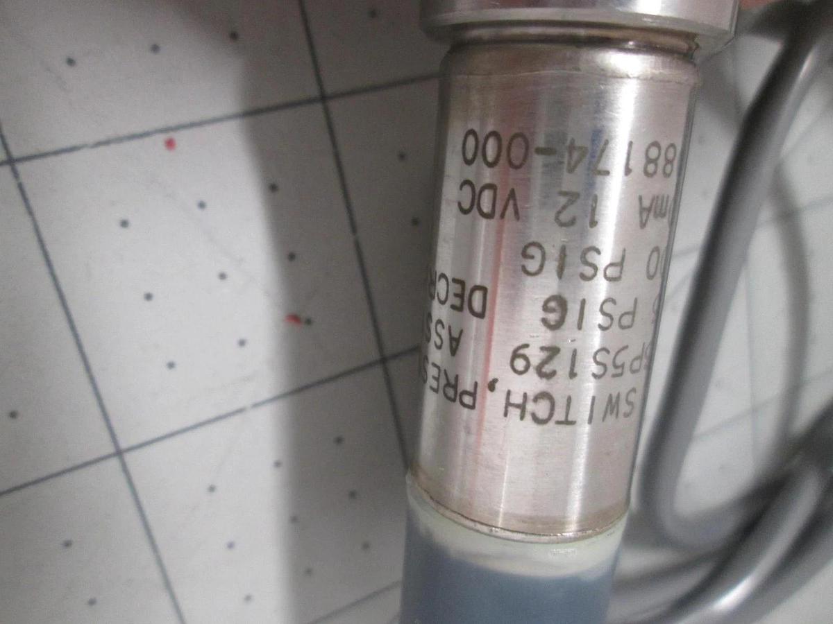 ITT NEO-Dyne, 173P5S129, Pressure Switch, Used