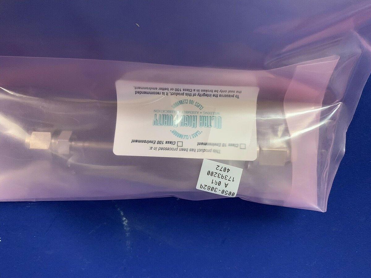 Used SS Straight Tube Assy, 1/4" FVCR x 1/4" MVCR, AMAT Tube Weldment 0050-30829