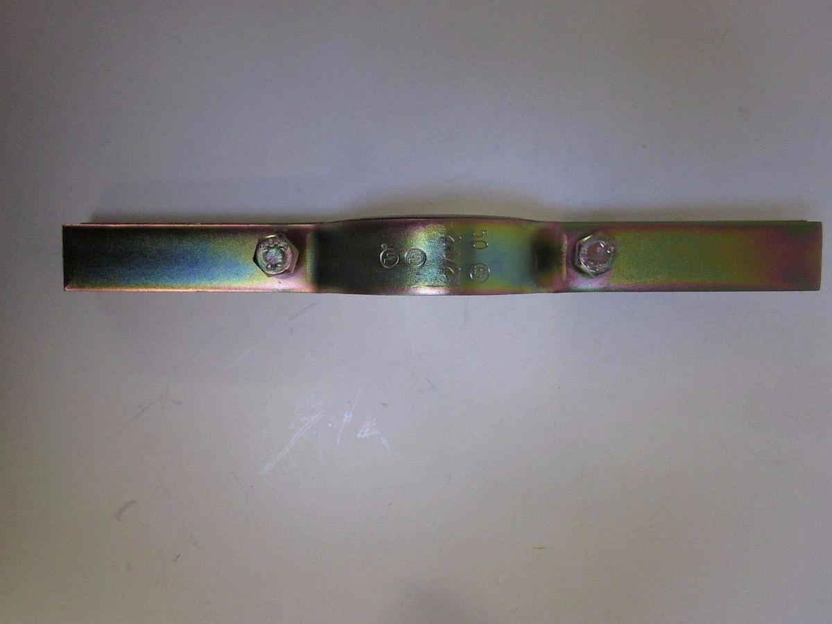 Used Thomas & Betts Superstrut C-720 Riser Clamp, 2 1/2 In, 390 lb Max Load, Lot of15