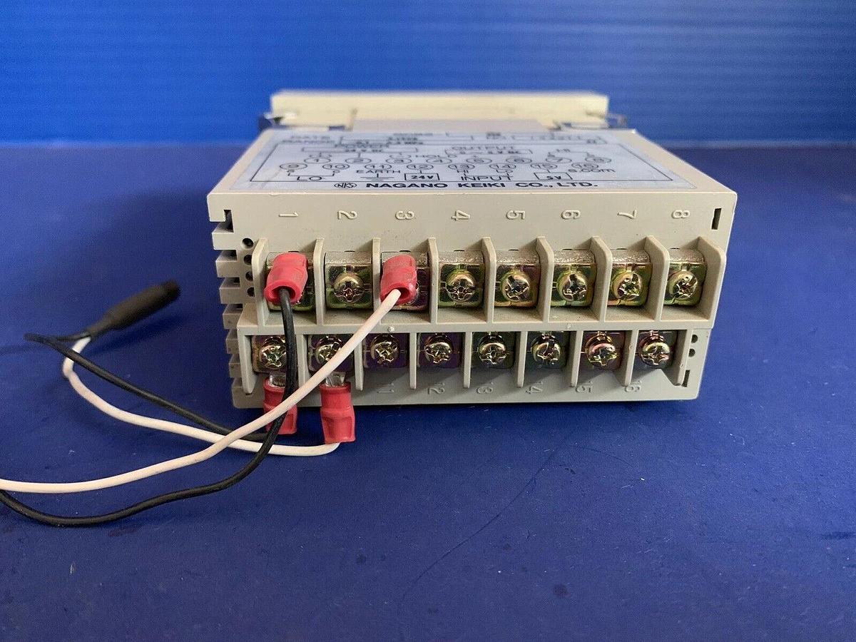 Used NAGANO KEIKI GC82-219 Digital Indicator, 24 VDC, -0.1 to 0.3 MPa, 0-5VDC