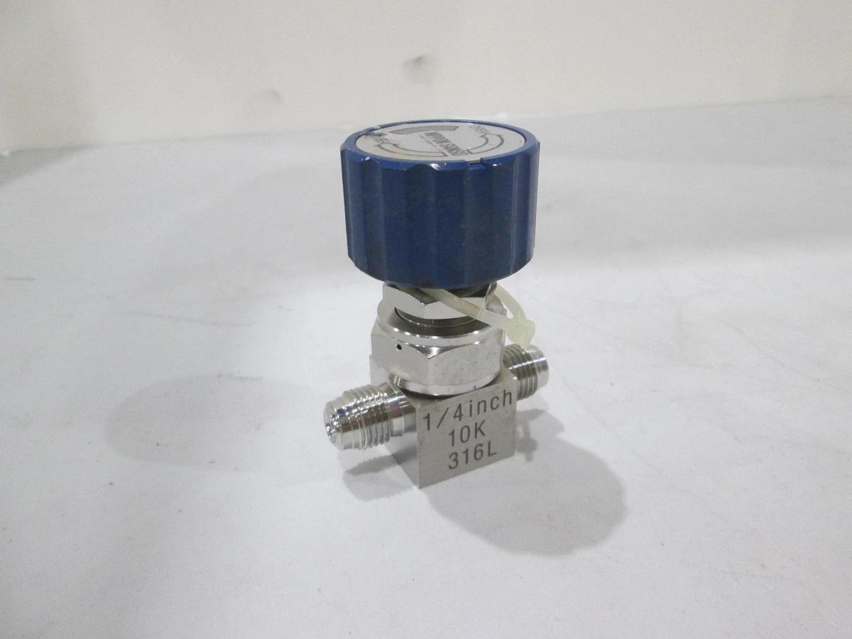 Used Nippon Sanso, 1/4" 10K 316L, Manual Valve, Used