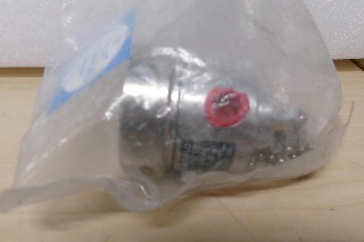 Used Veriflo Corporation, flo 120 1000 cc/min 30 psi,120sv20 new