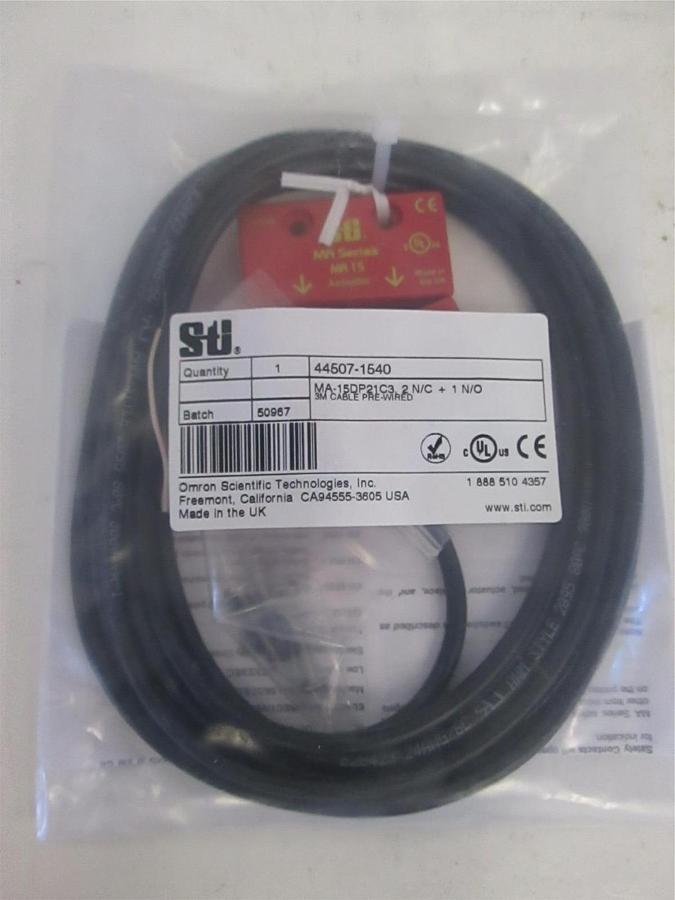 Used Omron, Pre Wired 3M Cable, MA-15DP21C3 2 N/C + 1 N/O, New