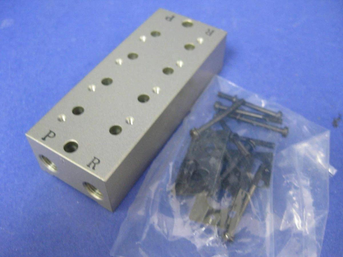 Refurbished SMC NVV3Z5-20-041-00T 4 Station Manifold Block for VV3Z Valve, Lot of 2 New