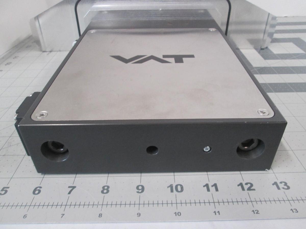 Used VAT Inc., 0310X-CA24-AKK3/0788 A-789771, Rectangular Gate Valve, New