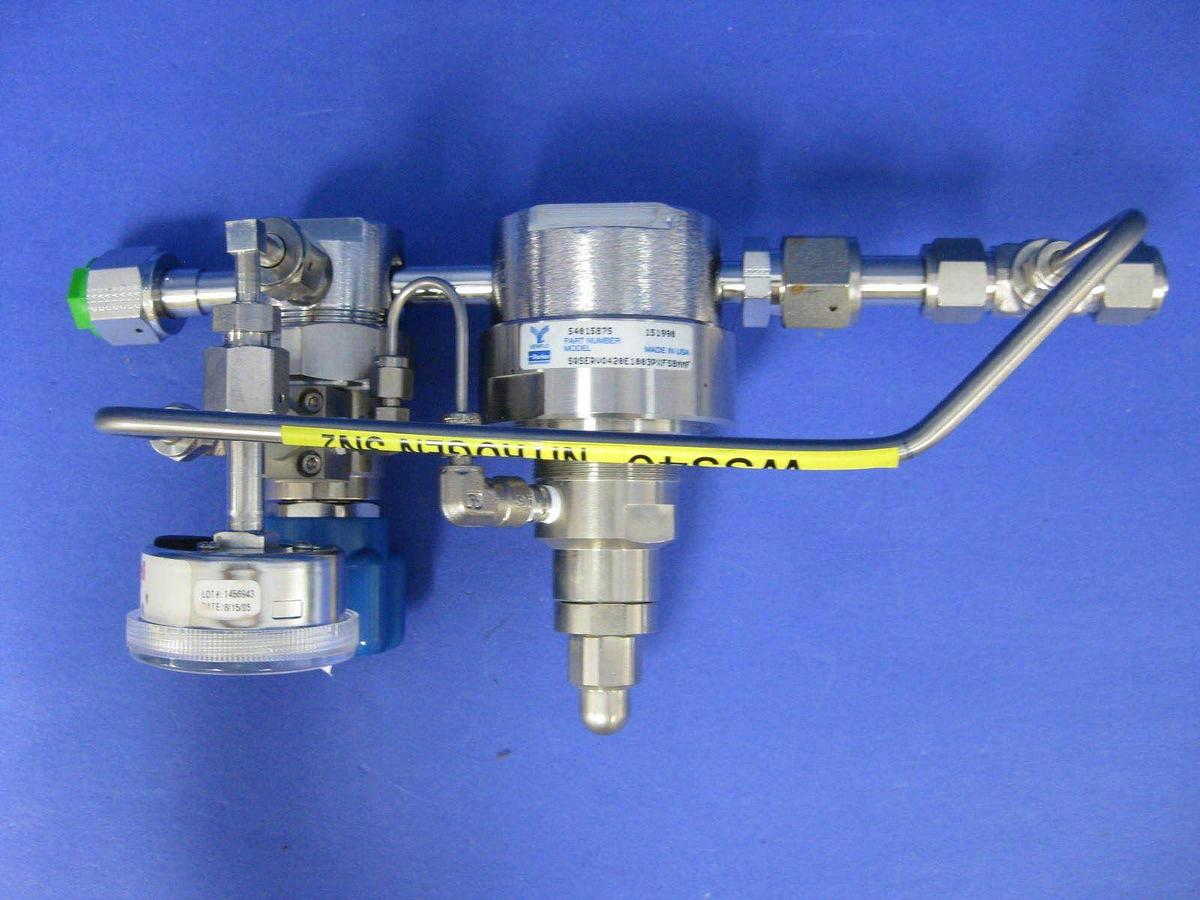 Used Veriflo SQ Double Regulator Gas Stick Assy w/ SQ420E and -30-0-200 psi Gauge