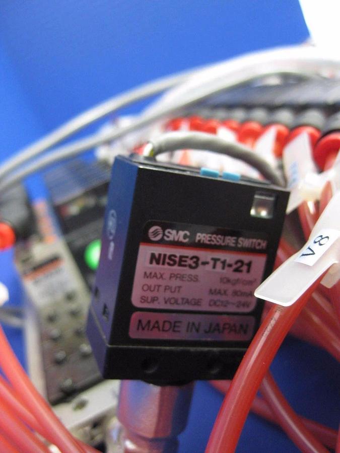 Used SMC 10-VZ110 Valve Assembly w/ 26 Valves, 2 Manifold, IPS 122 & Pressure Switch