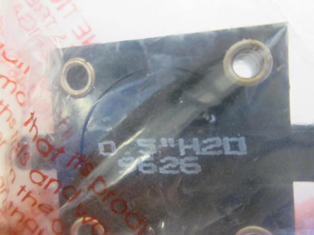 Used World Magnetics Flex Switch, .5" H20, 9626, Lot of 7