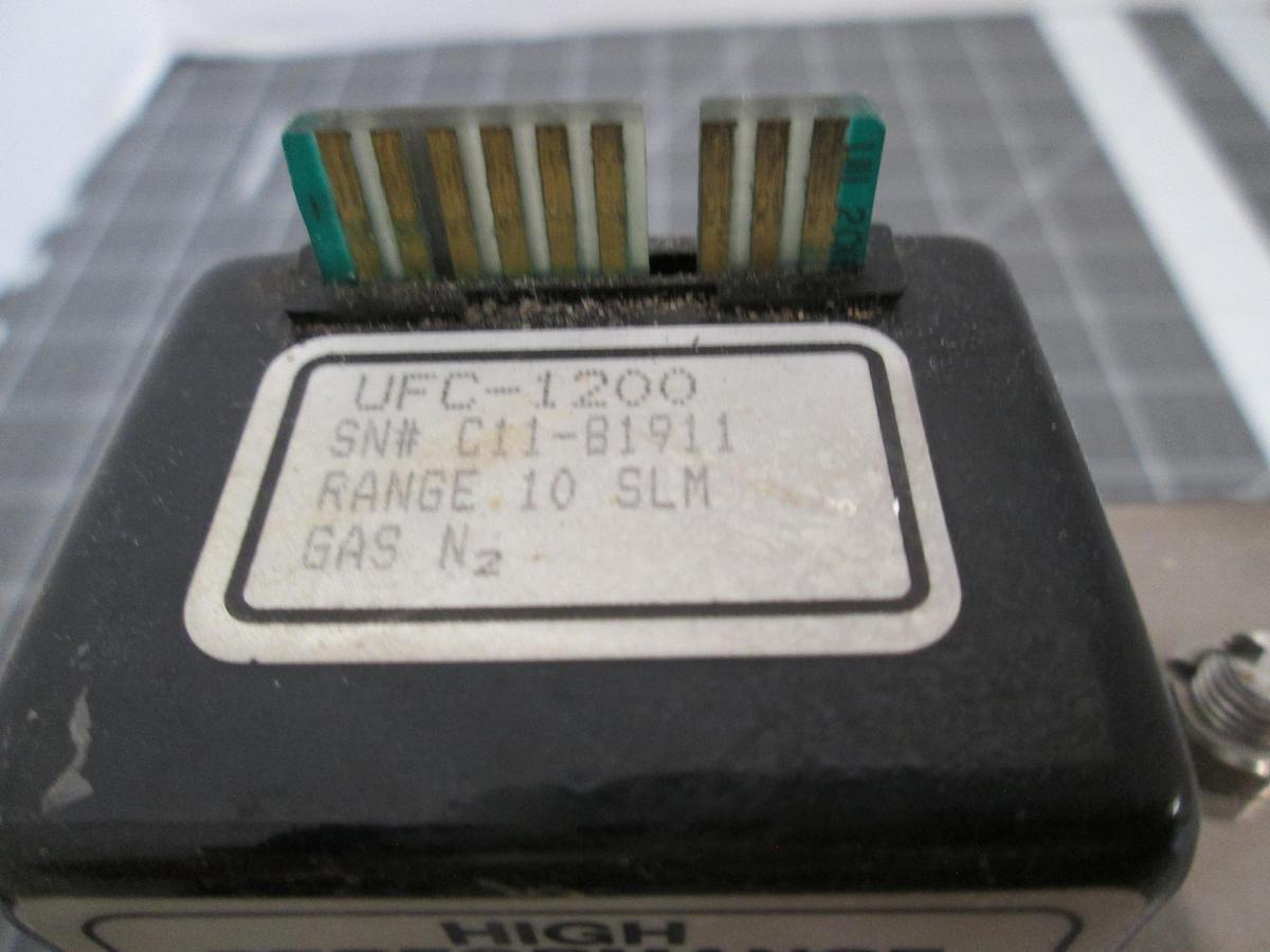 Used UNIT Instruments, UFC-1200 Mass Flow Controller 10 SLM N2 MFC