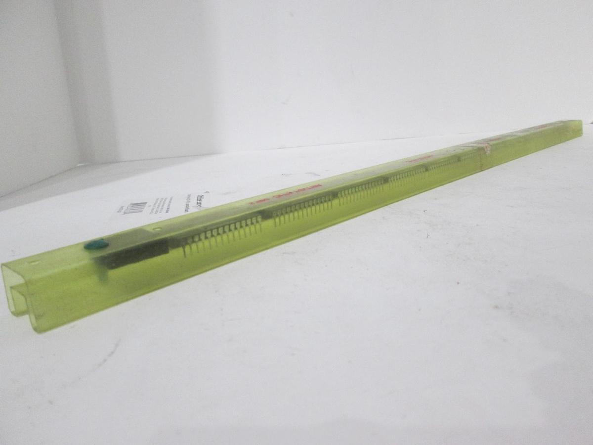 8136Y, 320066-12, Integrated Circuit, New, Lot of 11