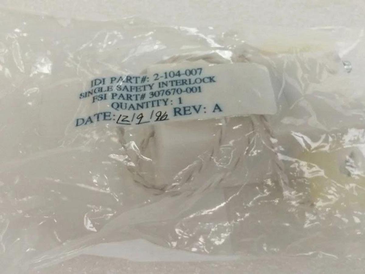 Used FSI IDI 2104007 Single Safety Interlock Teflon Valve, New