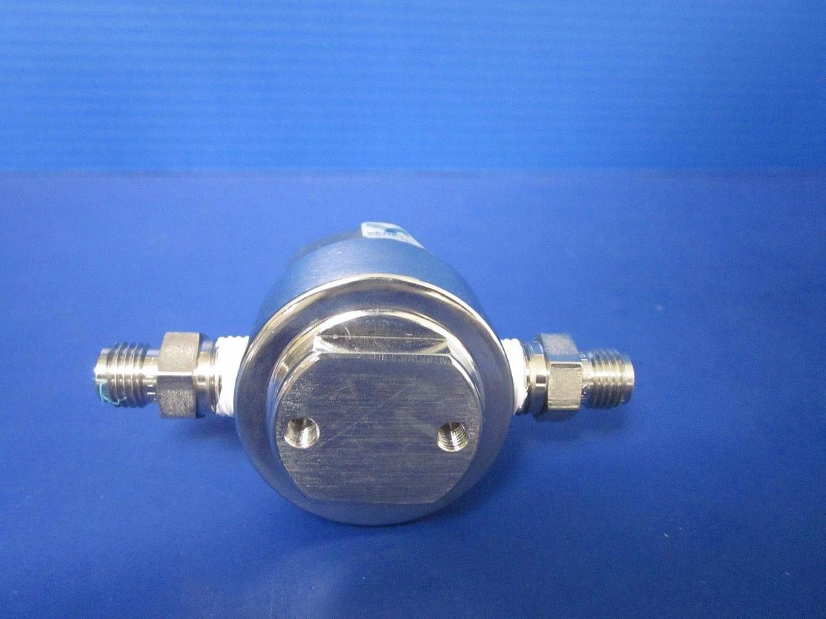Used Veriflo HPV210S with Purge / Vent Button, 2 Ports - 1/4" Compression, Used