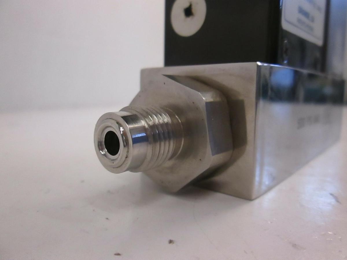 Used Unit UFC-2020 Mass Flow Controller, N2, 20 SLM, 1/4" MVCR, Used