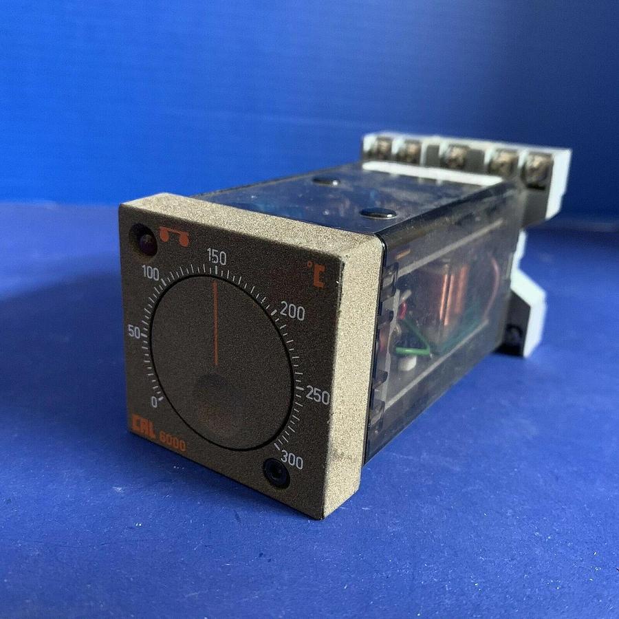 Used OMEGA CAL 6000 Series, 6102-J-0/300C, Temperature Controller w/ Base, Used