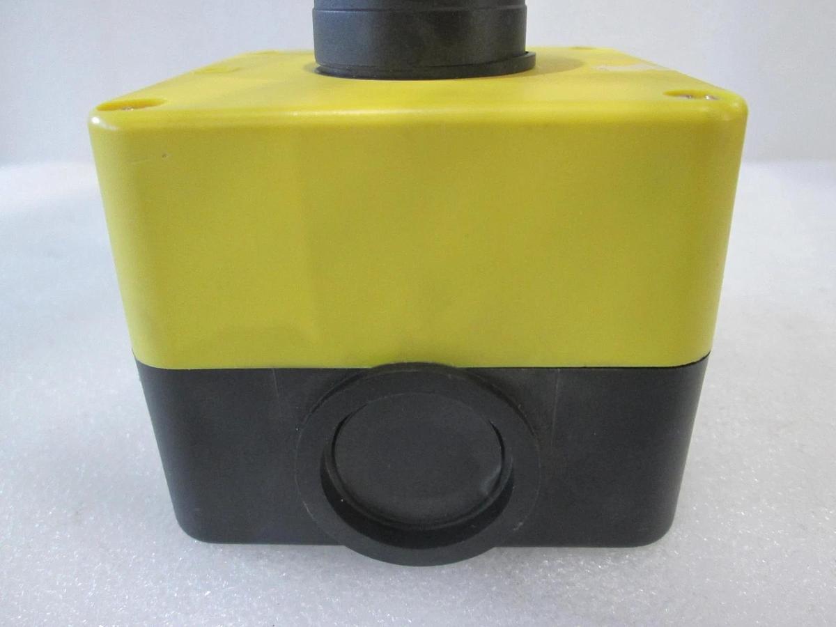 Used IDEC, HW1X-BV402-R, Emergency Stop Button Enclosure Box, Used