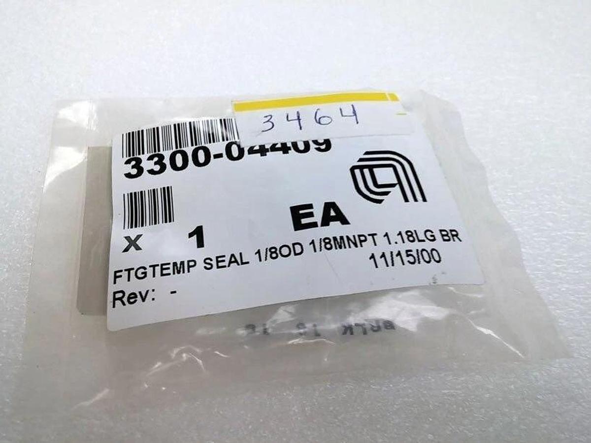 AMAT Applied Materials 3300-04409 Fitting TempSeal 1/8"OD 1/8"MNPT 1.18LG, New