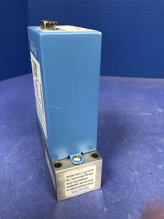 Used Millipore Tylan 2979M MFC Mass Flow Controller CH3F, 100 SCCM, Block Mount