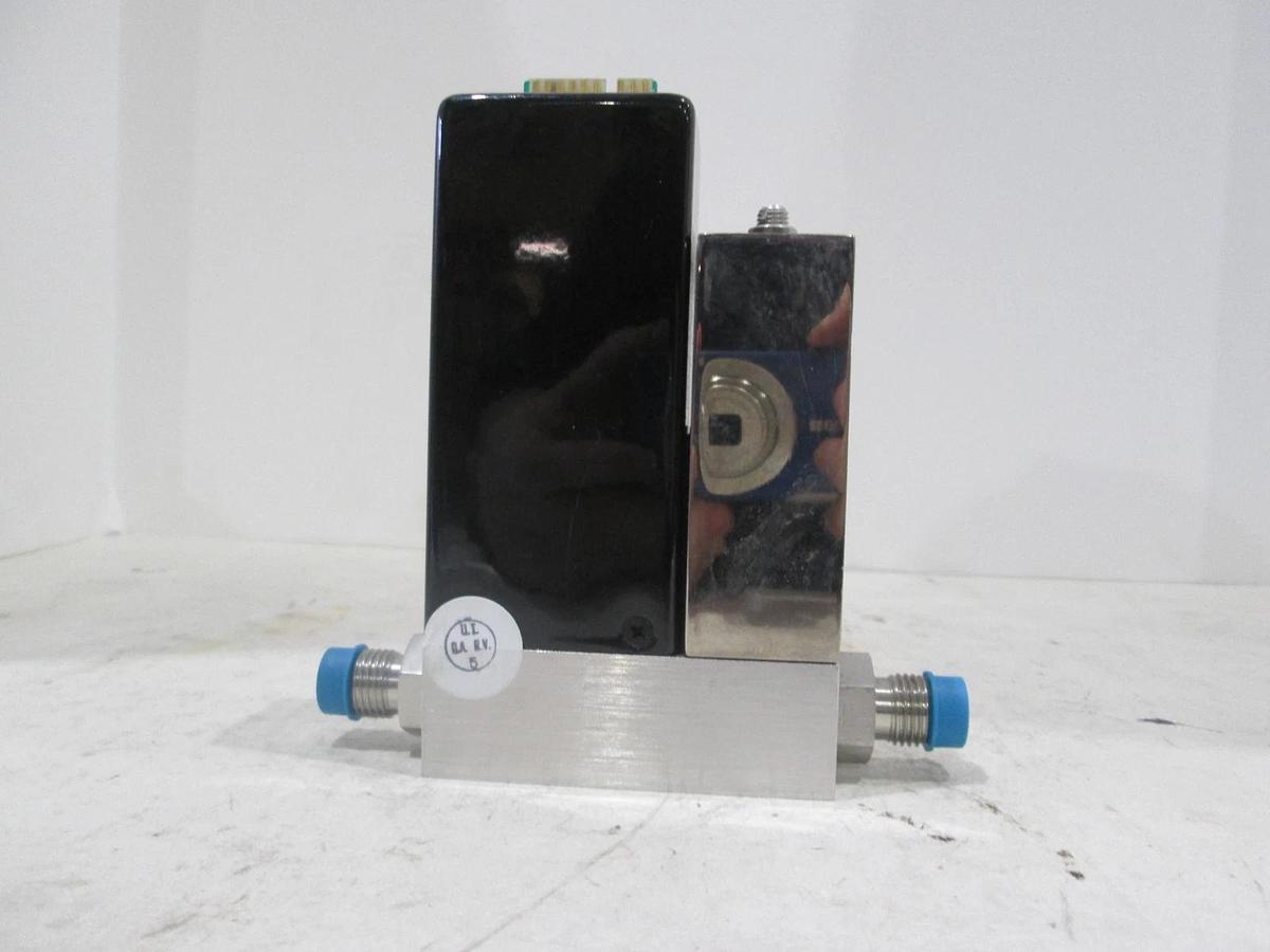 Used Unit, UFC-1501A, Range 5 SCCM, Gas N2F2, Used