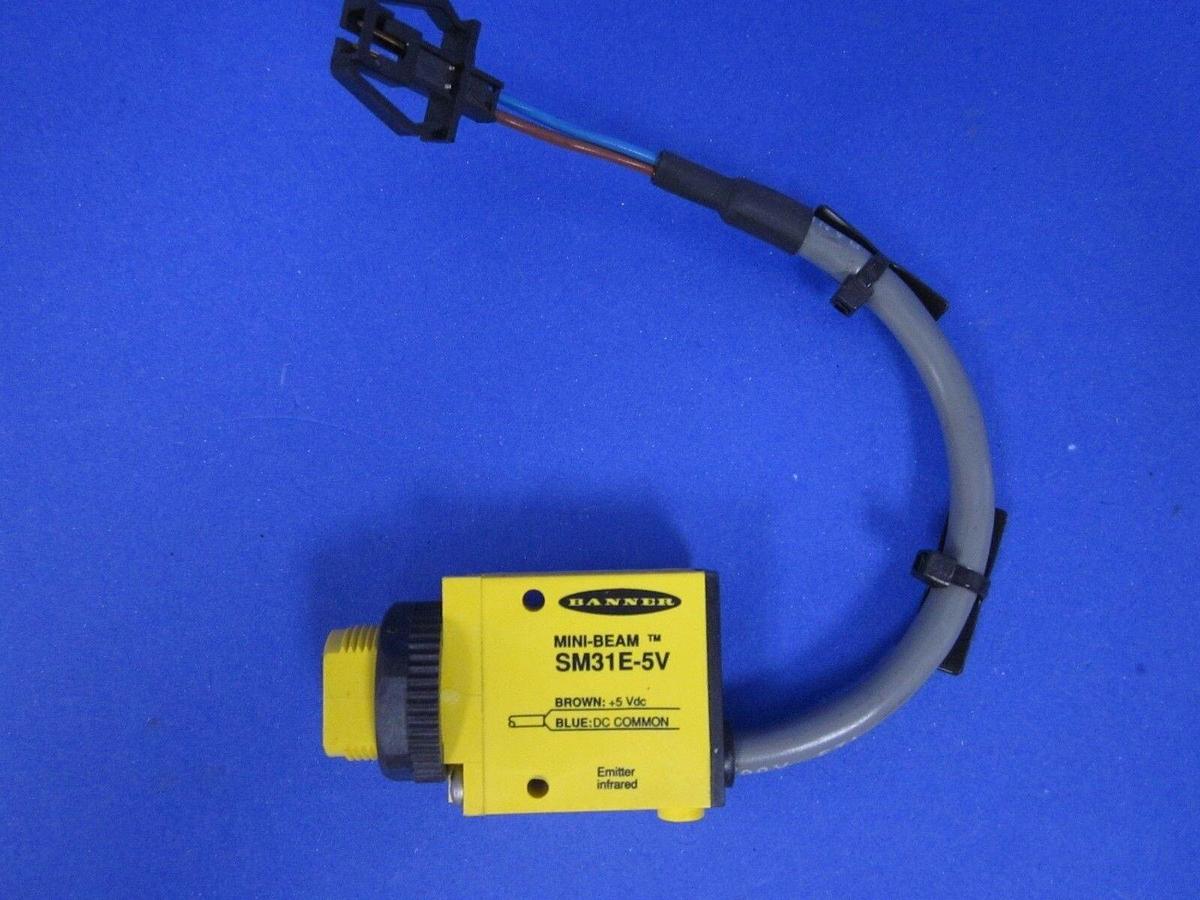 Used Banner  SM31E-5V MINI-BEAM Emitter, 5VDC - LOT of 4, Used